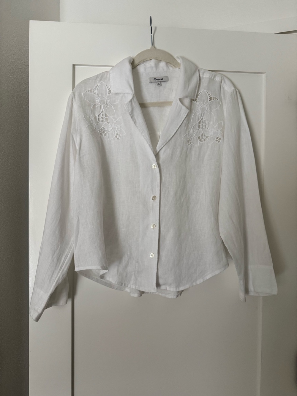 Madewell XS Linen Resort Top Button-Up Shirt in White - Picture 4 of 10